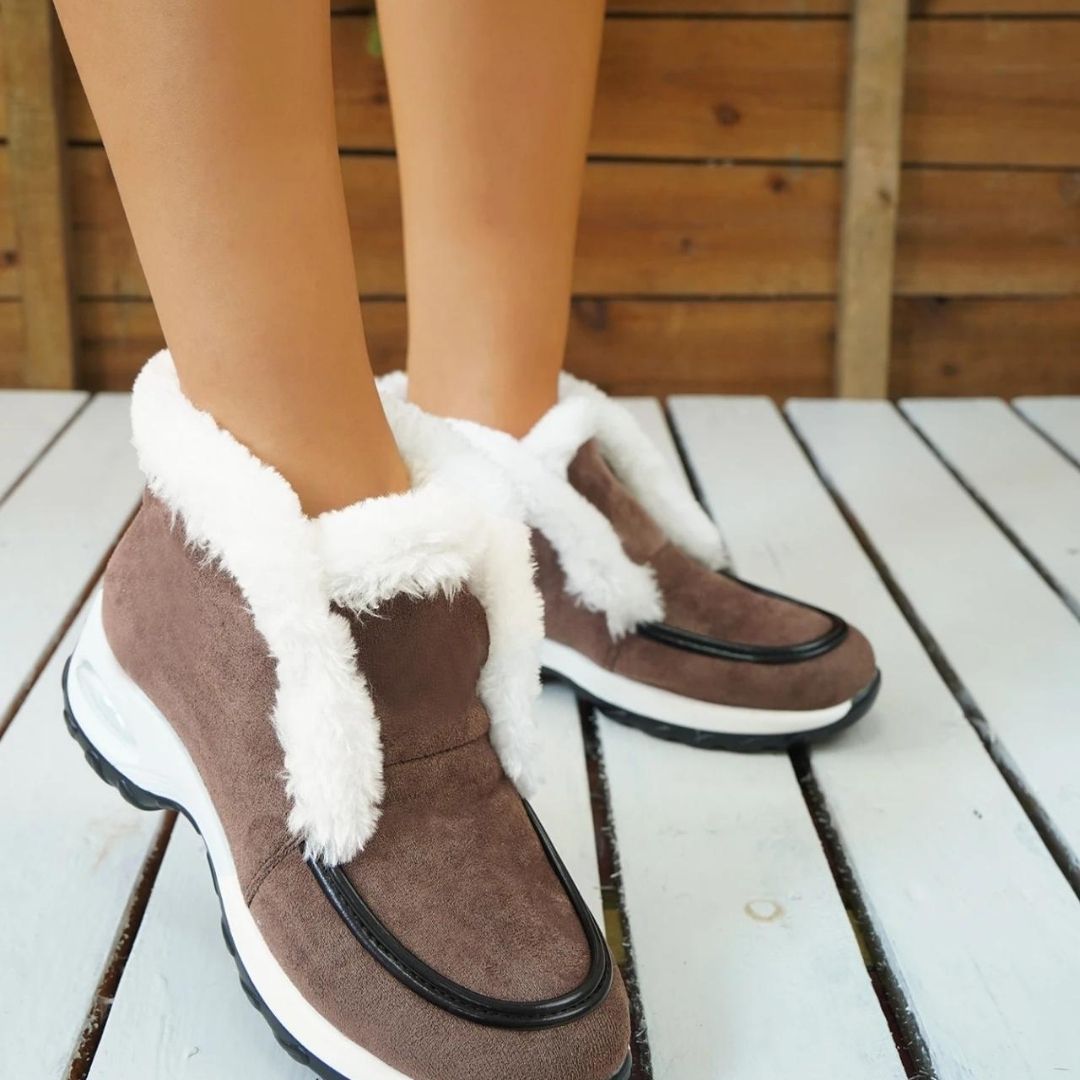 Women's Cushioned Platform Ankle Boots - Padded Booties