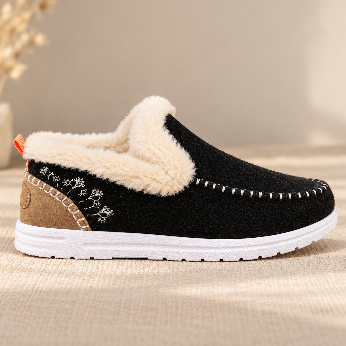 Women's Fleece-Lined Winter Moccasins - Warm Slip-On Loafers
