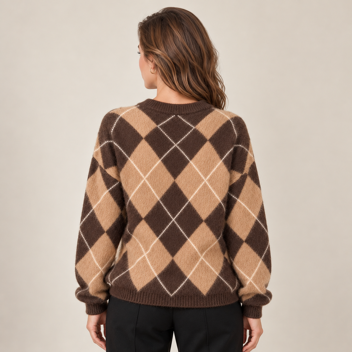 Women's Argyle Knit Sweater - Classic Crew Neck Pullover