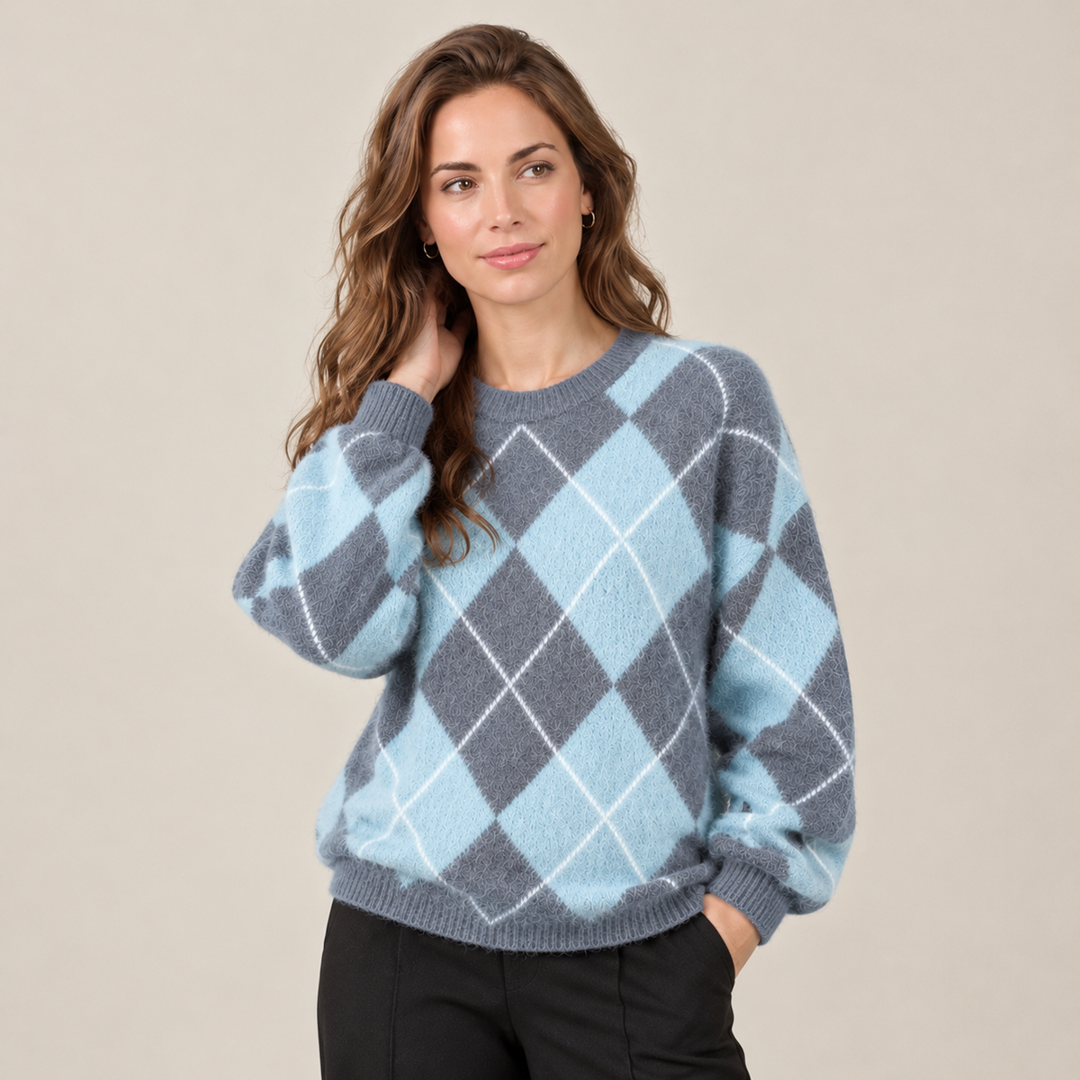 Women's Argyle Knit Sweater - Classic Crew Neck Pullover