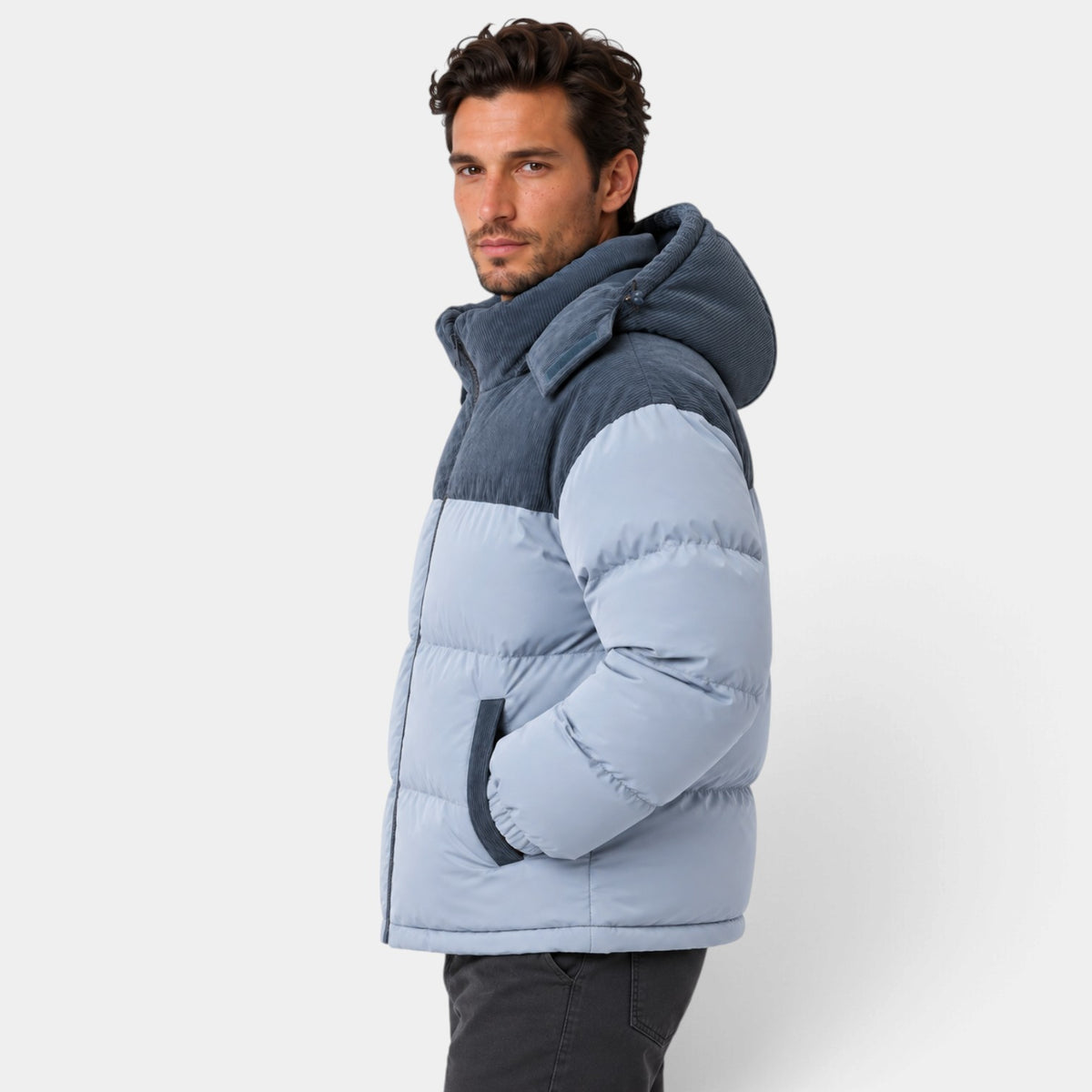 Chaqueta Hombre Acolchada con Capucha y Paneles de Pana