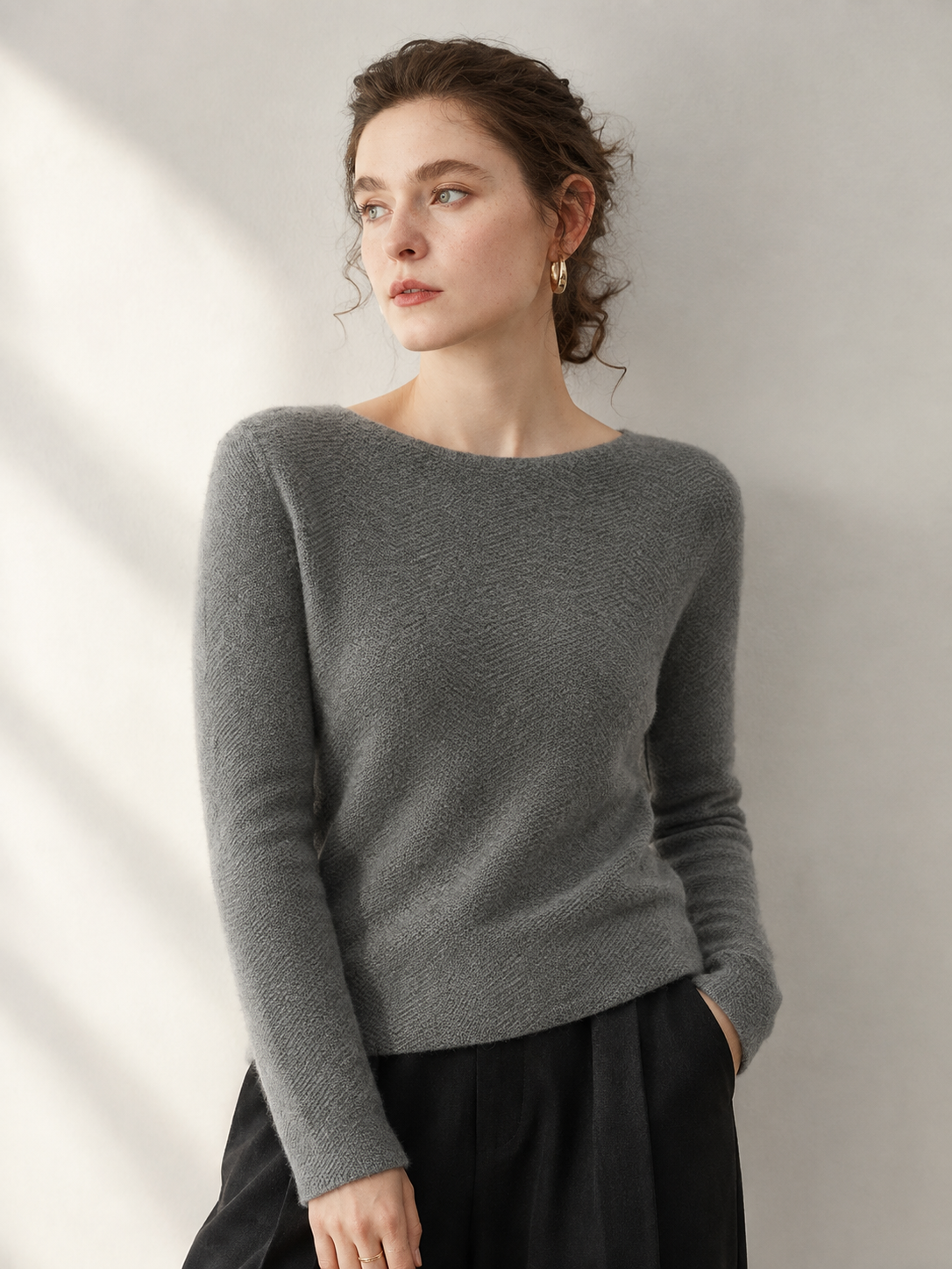 Women's Cashmere Boat Neck Sweater