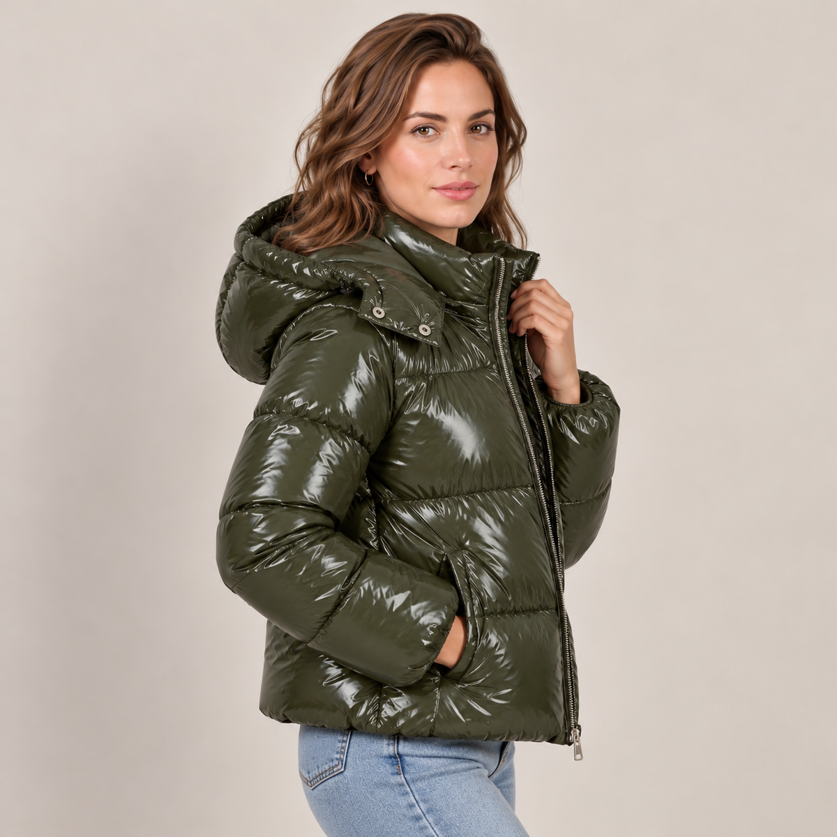 Chaqueta Acolchada Mujer Brillante con Capucha
