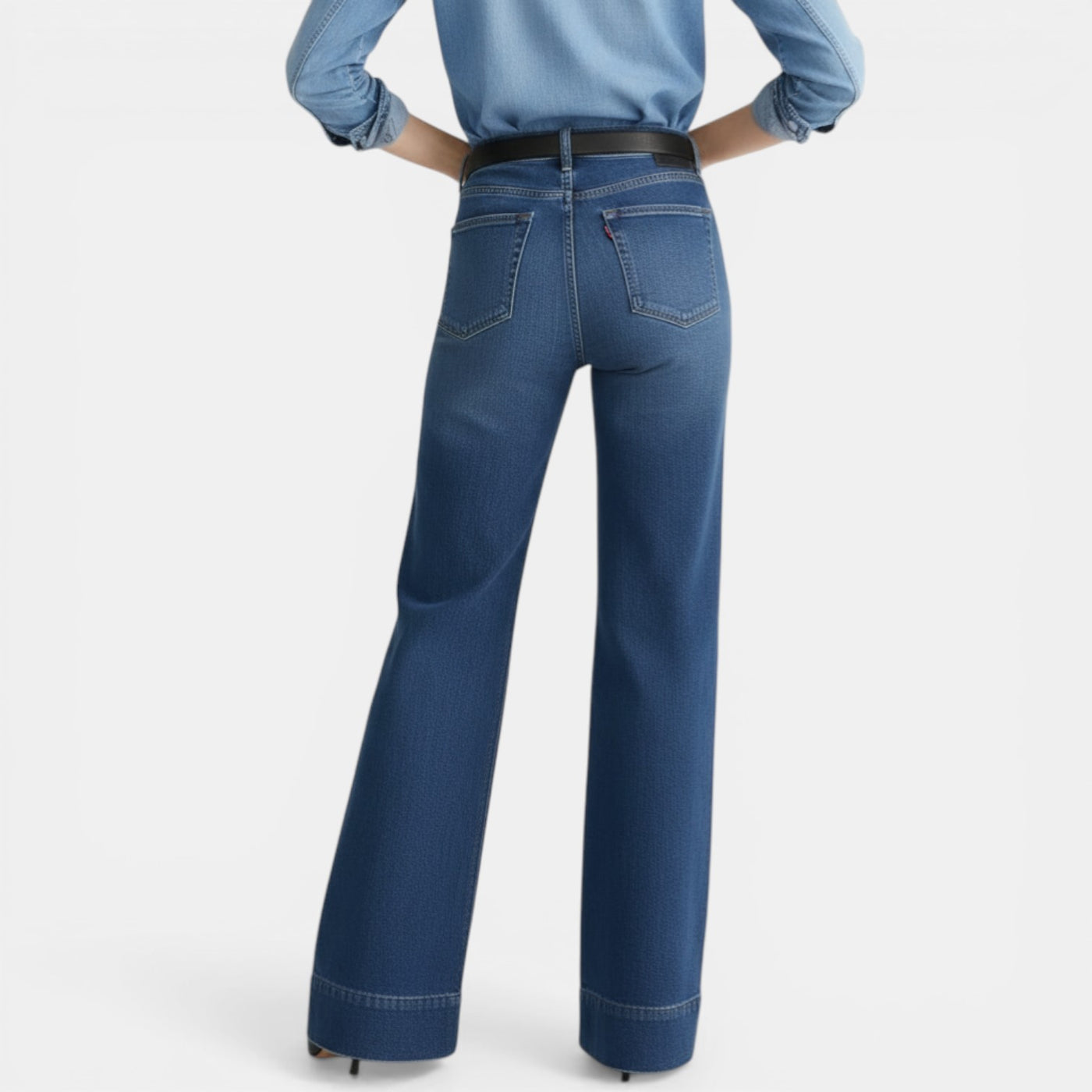 Women's Loose Fit Jeans