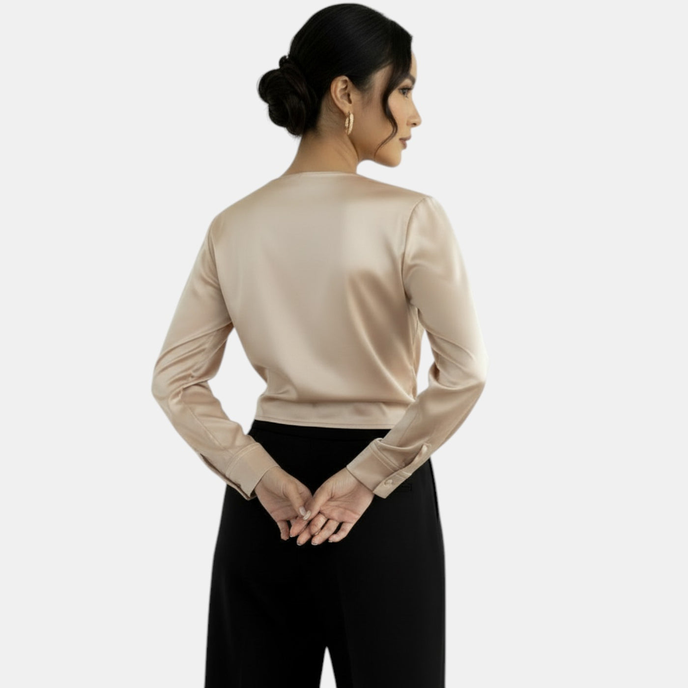Blusa Satén Escote V Manga Larga