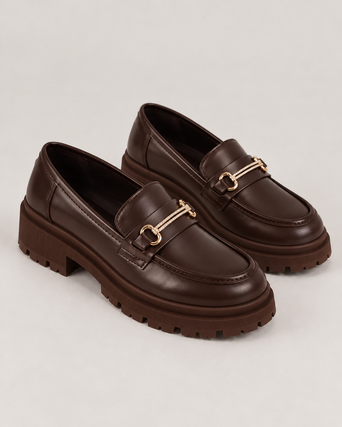Mocasines de Mujer con Detalle de Hebilla y Pedrería