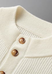 Jersey de Cashmere con Botones Premium – 100% Cashmere Clásico