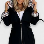 Chaqueta Impermeable con Capucha Estampada