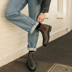 Men's Chelsea Boots - Chisel Toe, Elastic Side Panels
