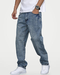 Men's Relaxed Fit Straight Leg Jeans