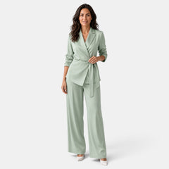 Traje Mujer de Seda con Cinturón