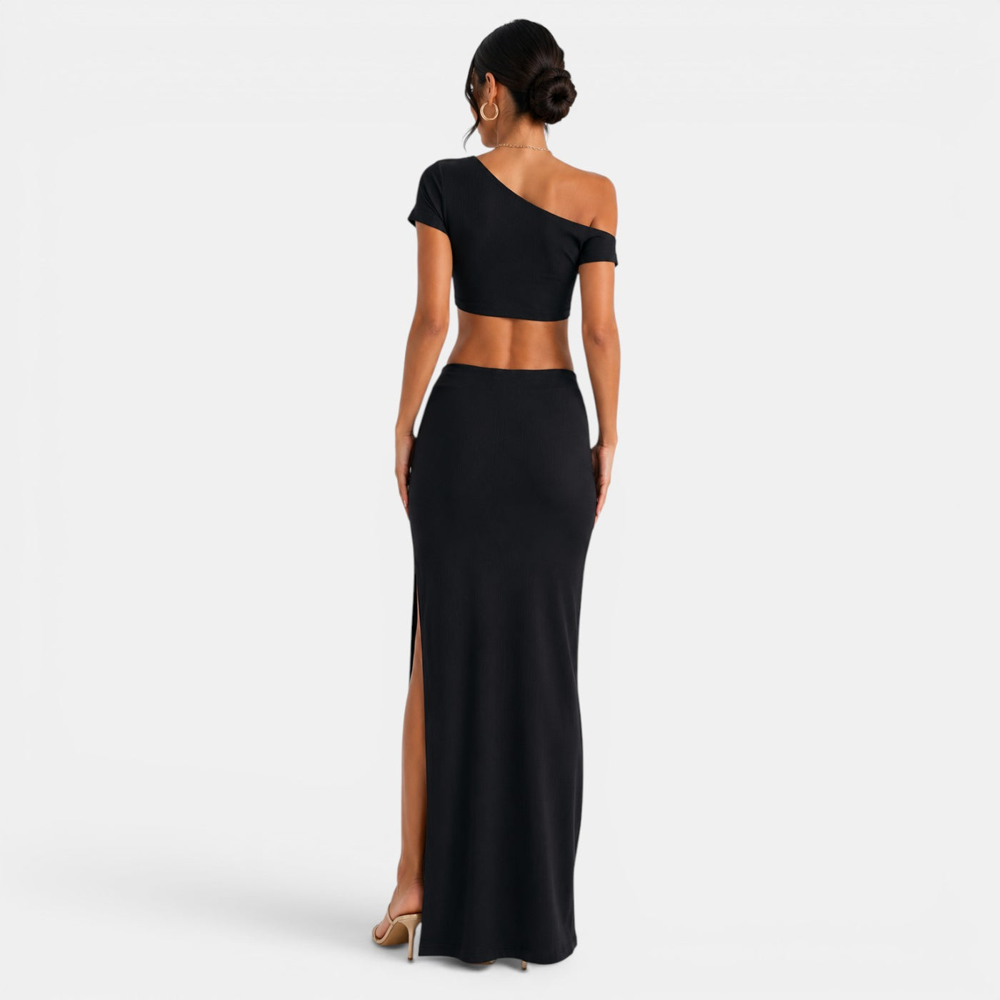 Elegant Women's Party Outfit