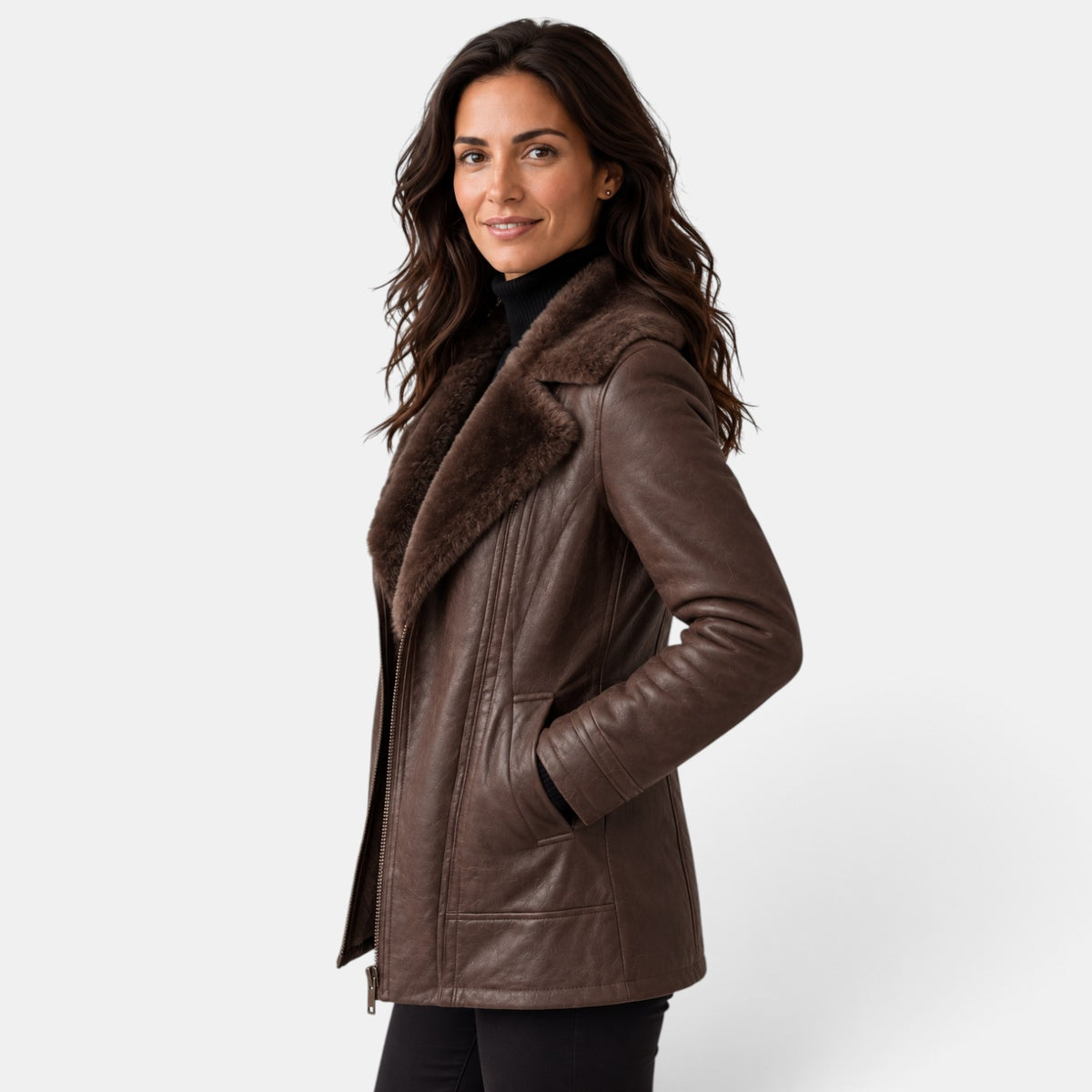 Chaqueta Mujer Urbana en Piel Sintética con Borreguito