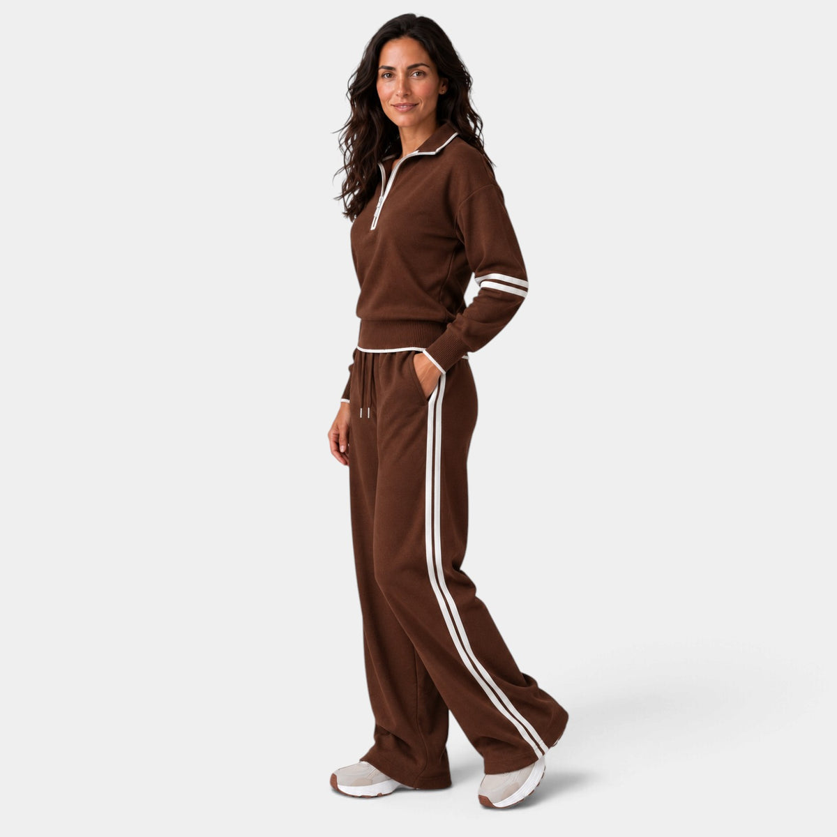 Conjunto Mujer Loungewear con Top Corto de Media Cremallera y Pantalón Ancho