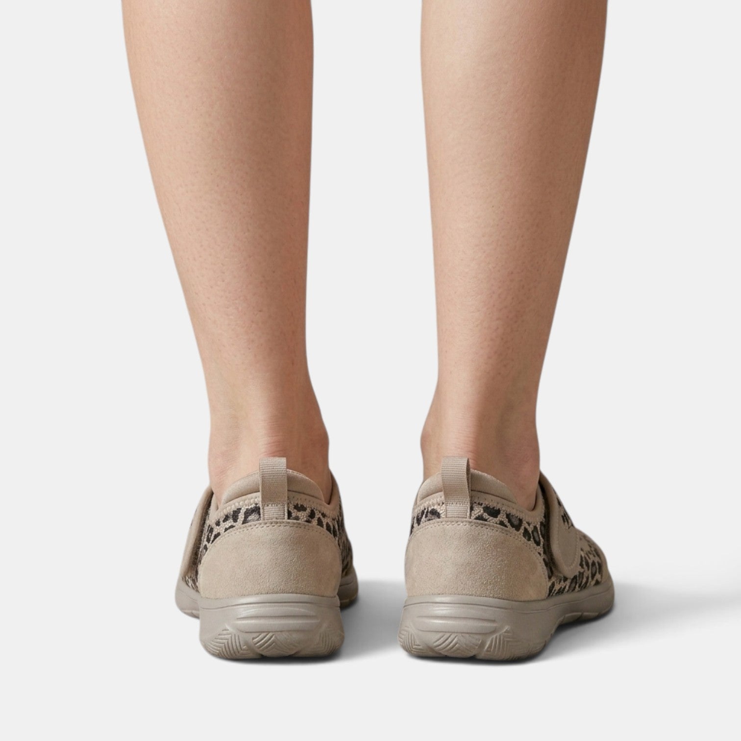 Women's Orthopedic Shoes with Arch Support and Cushioned Sole