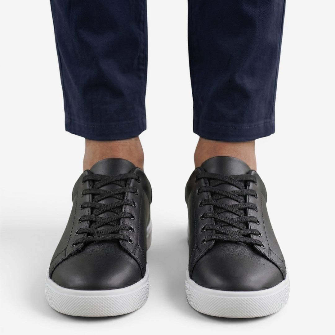 Men's Classic Low-Top Sneakers - Casual Lace-Up Shoes