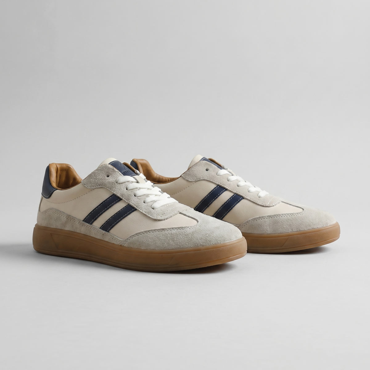 Zapatillas Retro Clásicas Hombre Montarello con Cordones