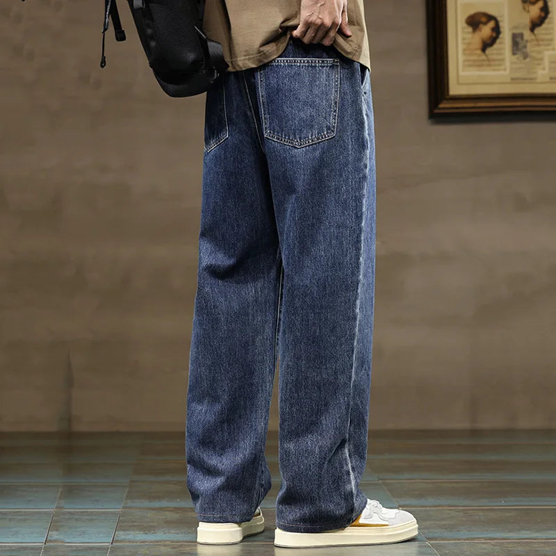Men's baggy jeans with adjustable drawstring and stretch fabric