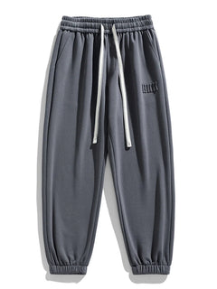 Men's slim-fit knit joggers with spacious pockets