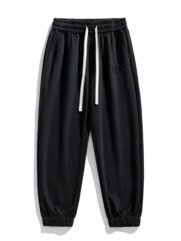 Men's slim-fit knit joggers with spacious pockets