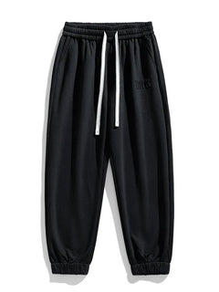 Men's slim-fit knit joggers with spacious pockets