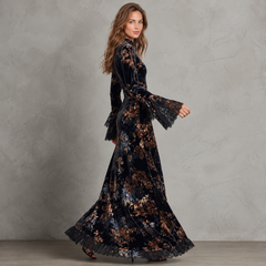 Vestido Largo Mujer Terciopelo Floral con Mangas Acampanadas de Encaje