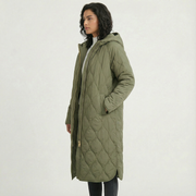 Abrigo Oversized con Elegante Patrón de Rombos y Capucha