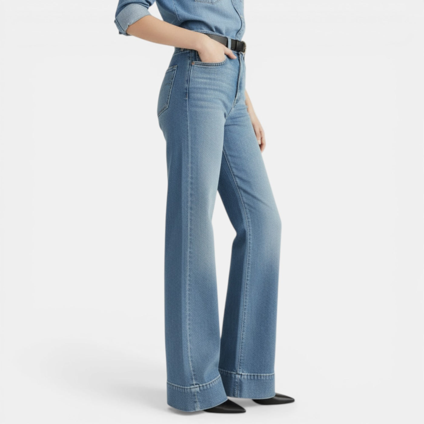 Women's Loose Fit Jeans