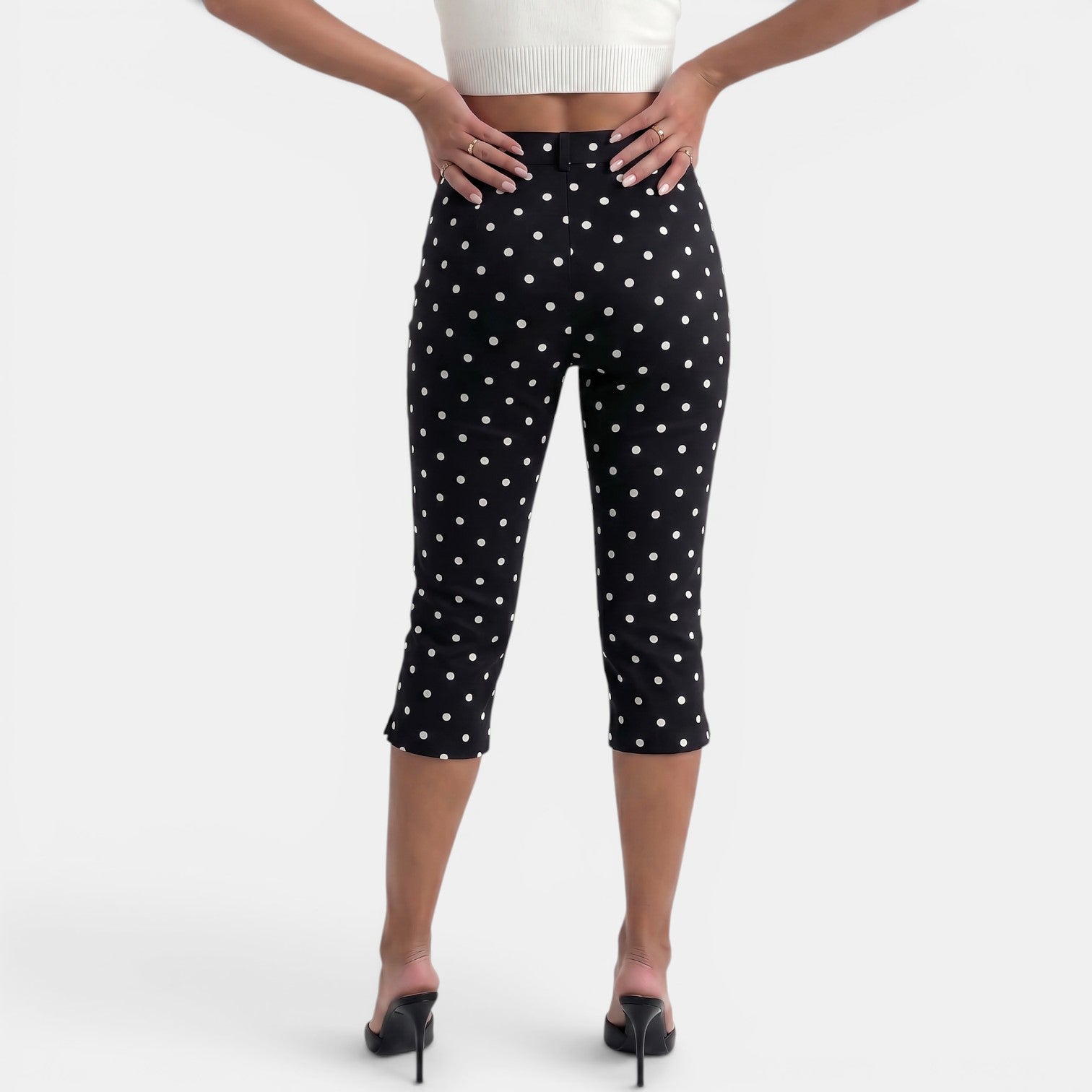 Pantalón Capri Lunares Mujer