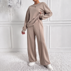 Conjunto Mujer Oversize con Top Hombro Caído y Pantalón Ancho