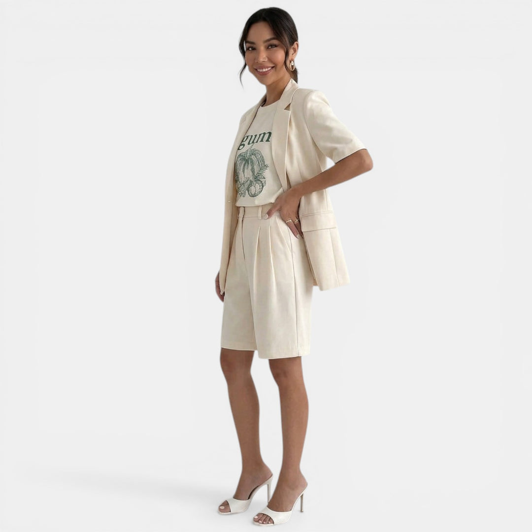 Conjunto Mujer Blazer y Shorts