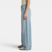 Women's Wide-Leg High-Waisted Jeans