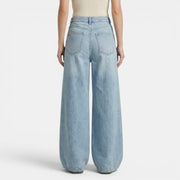 Women's Wide-Leg High-Waisted Jeans