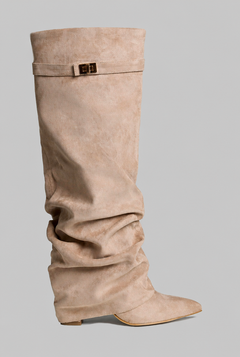 Botas Mujer Slouchy de Ante Punta Fina con Hebilla Dorada