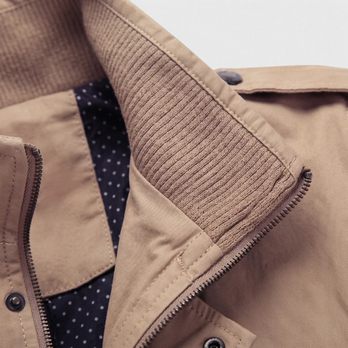 Chaqueta Hombre Acolchada Entallada con Hombreras Clásica