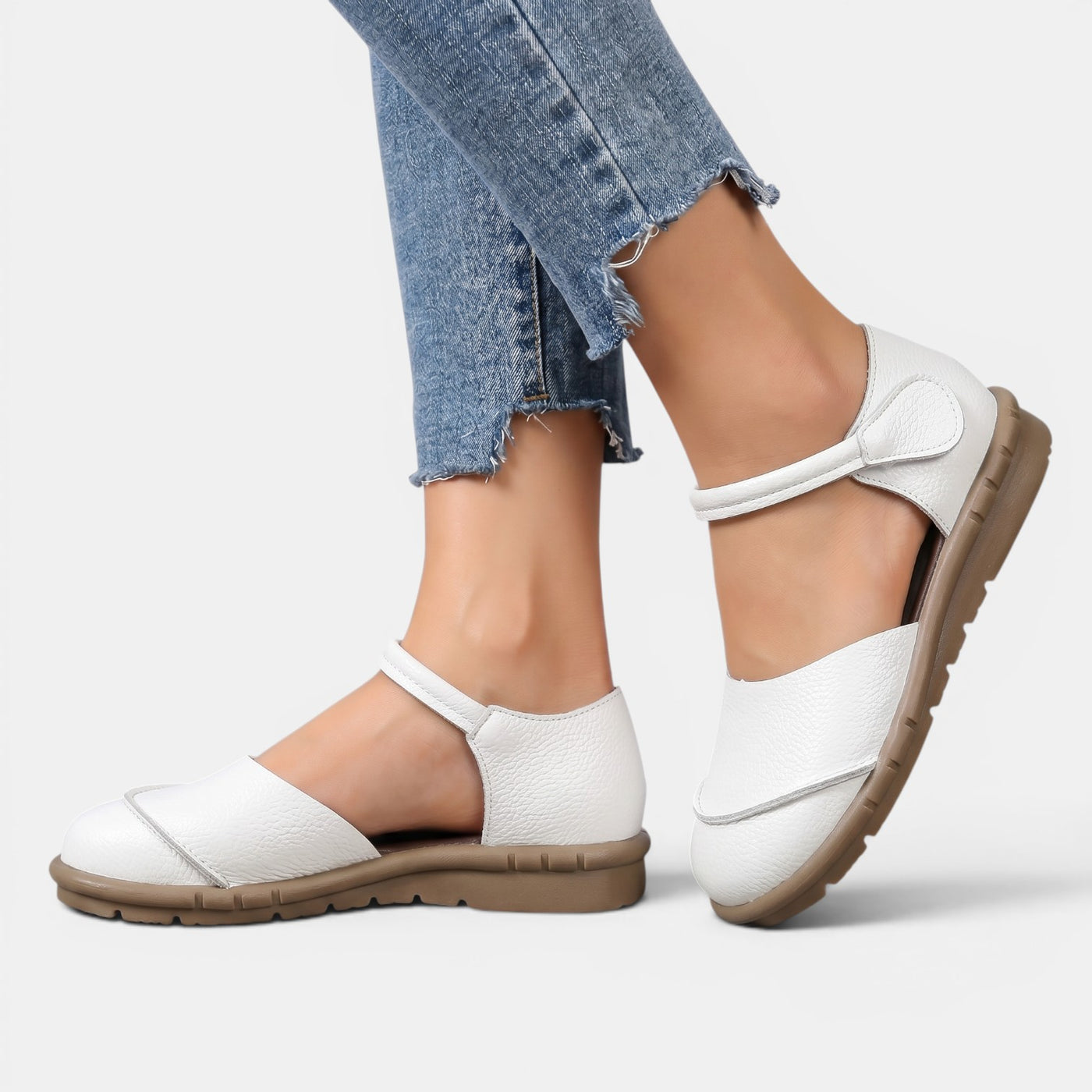 Women's Flat Leather Sandals