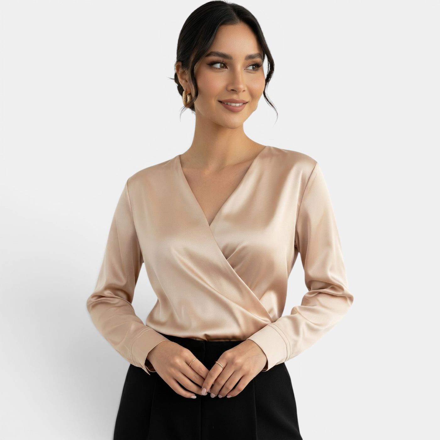 Blusa Satén Escote V Manga Larga