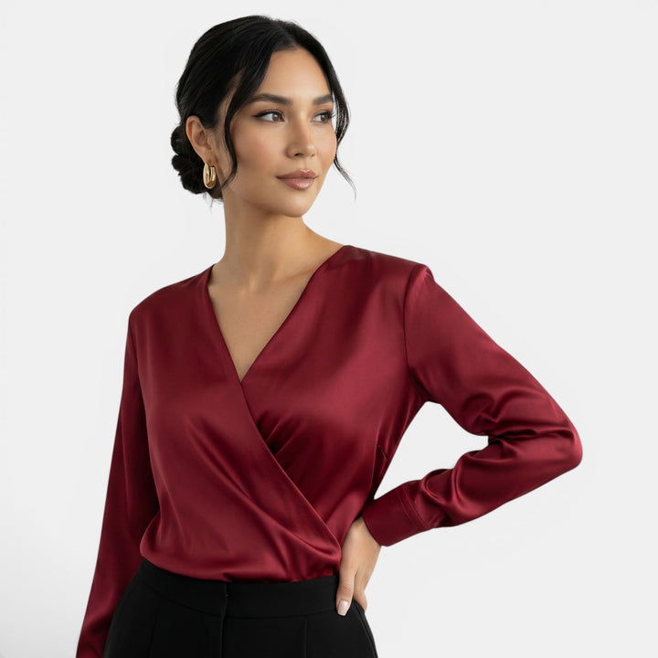 Blusa Satén Escote V Manga Larga